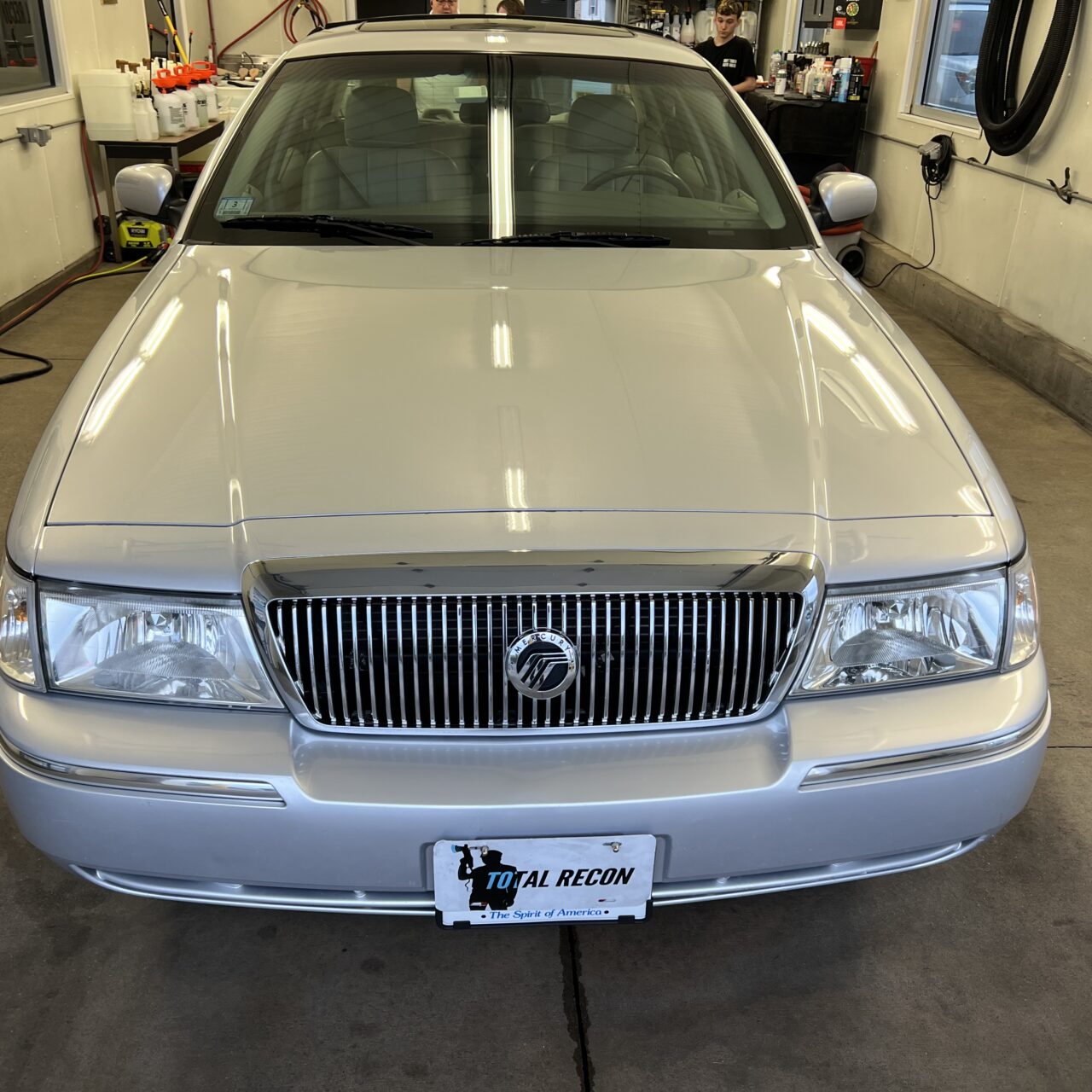 auto detailing classic car